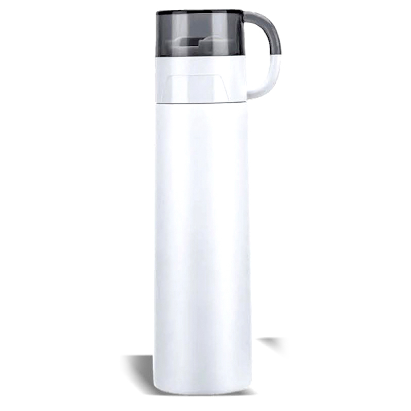Vaccum bottle with cup